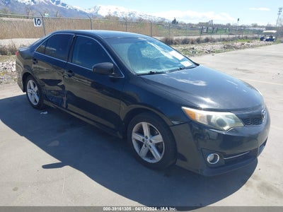 TOYOTA CAMRY 2014