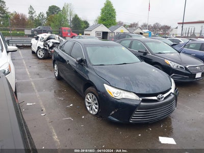 TOYOTA CAMRY 2017