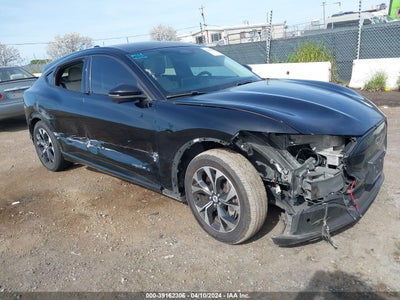 Ford Mustang mach-e 2021