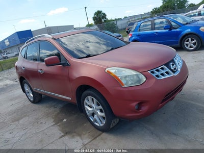 Nissan Rogue 2011