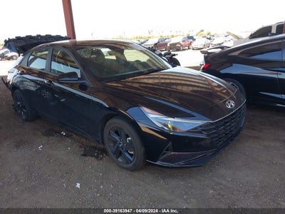 Hyundai Elantra 2023