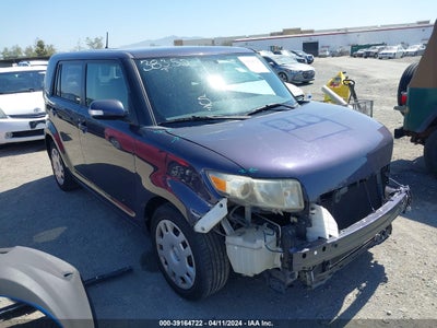 SCION XB 2012