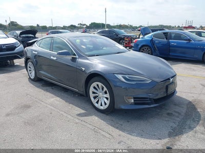 Tesla Model s 2019
