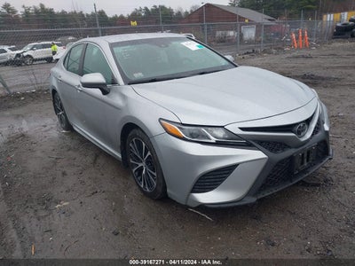 TOYOTA CAMRY 2018