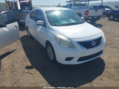 Nissan Versa 2014