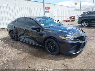 TOYOTA CAMRY 2020