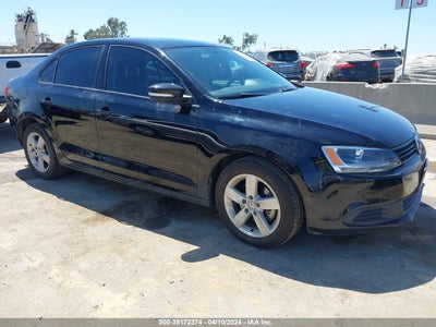 VOLKSWAGEN JETTA 2011