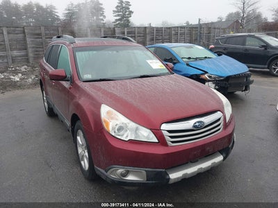 SUBARU OUTBACK 2011