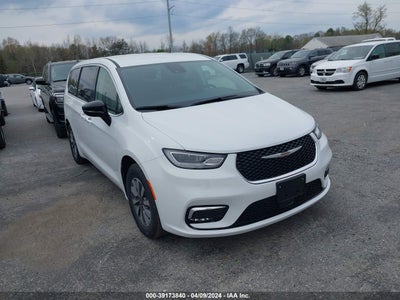 Chrysler Pacifica 2024