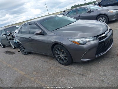 TOYOTA CAMRY 2015