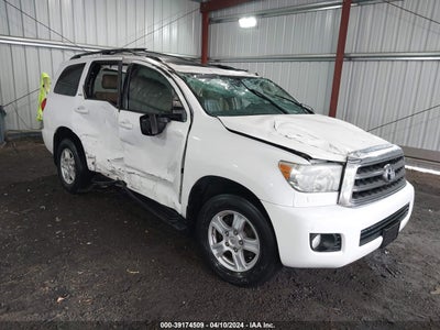 Toyota Sequoia 2016
