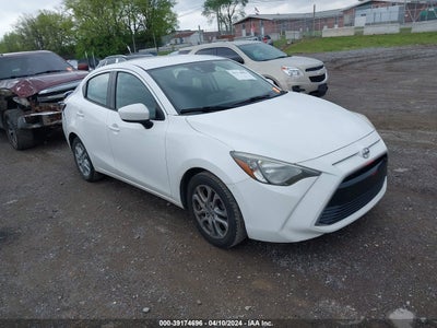 Scion Ia 2016