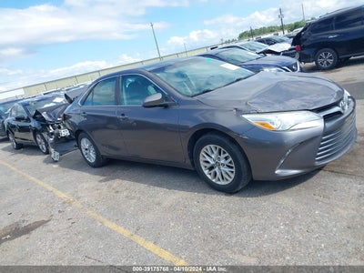 TOYOTA CAMRY 2016