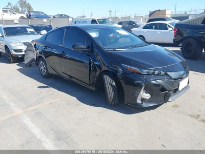 Toyota Prius prime 2020