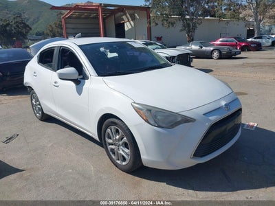 Toyota Yaris ia 2017