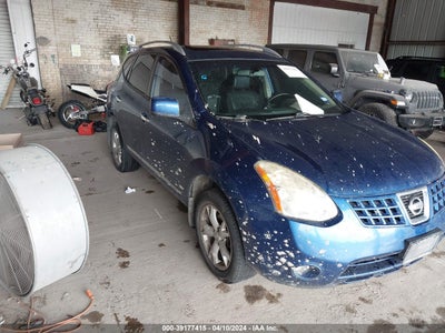 Nissan Rogue 2010