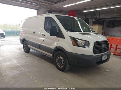 Ford Transit-150 2015