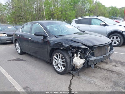 NISSAN MAXIMA 2011