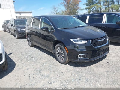 Chrysler Pacifica 2024
