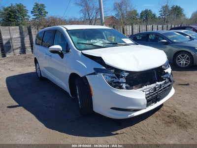 Chrysler Voyager 2023