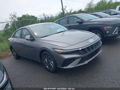 Hyundai Elantra 2024