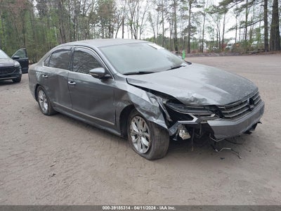 VOLKSWAGEN PASSAT 2017