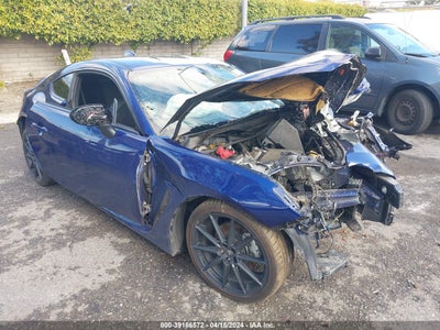 TOYOTA GR86 2023