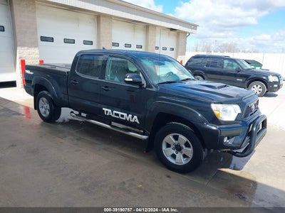 TOYOTA TACOMA 2015