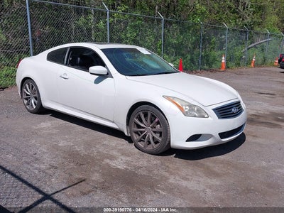 INFINITI JOURNEY 2009