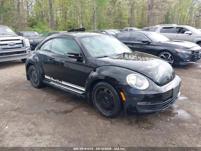 VOLKSWAGEN BEETLE 2012