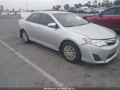 TOYOTA CAMRY 2014