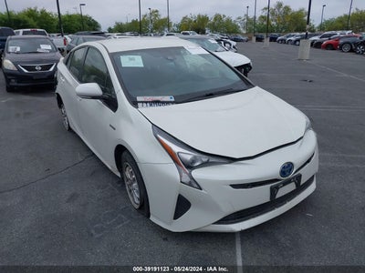 TOYOTA PRIUS 2017