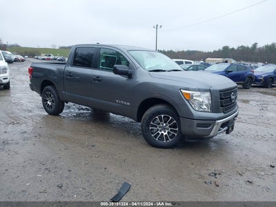 Nissan Titan 2024