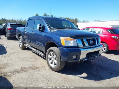 NISSAN TITAN 2011