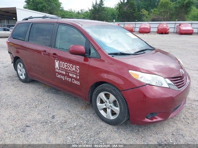 Toyota Sienna 2015