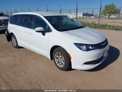 CHRYSLER VOYAGER 2023