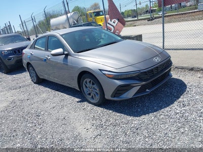 Hyundai Elantra 2024