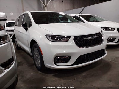 Chrysler Pacifica 2024