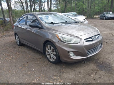 HYUNDAI ACCENT 2012
