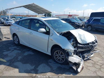 TOYOTA PRIUS 2016