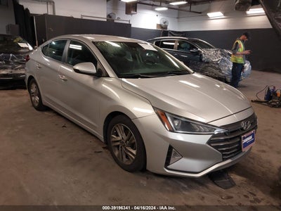 HYUNDAI ELANTRA 2019
