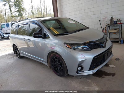 TOYOTA SIENNA 2020
