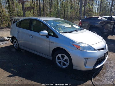 TOYOTA PRIUS 2015