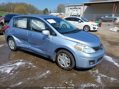 NISSAN VERSA 2011