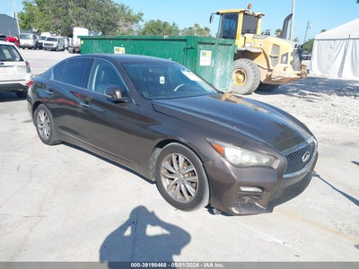 Infiniti Q50 2014