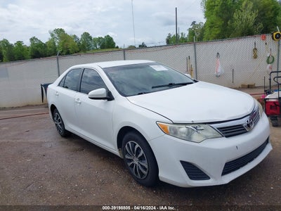 TOYOTA CAMRY 2014