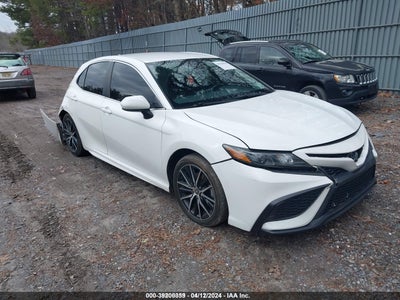 Toyota Camry 2021