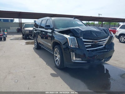 CADILLAC ESCALADE ESV 2019
