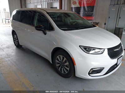 Chrysler Pacifica 2024