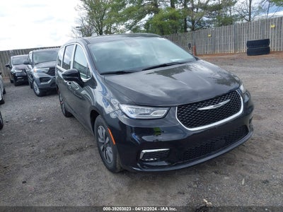 Chrysler Pacifica 2024